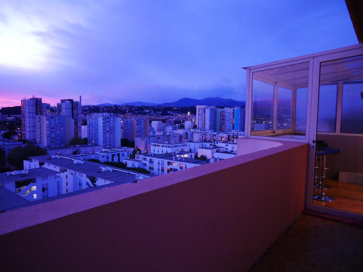 Appartement Rooftop 8 Personnes Grande Terrasse Avec Parking Quartier Aeroport نيس المظهر الخارجي الصورة