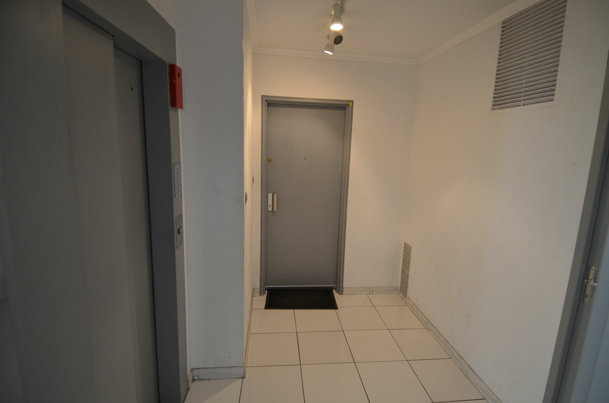 Appartement Rooftop 8 Personnes Grande Terrasse Avec Parking Quartier Aeroport نيس المظهر الخارجي الصورة